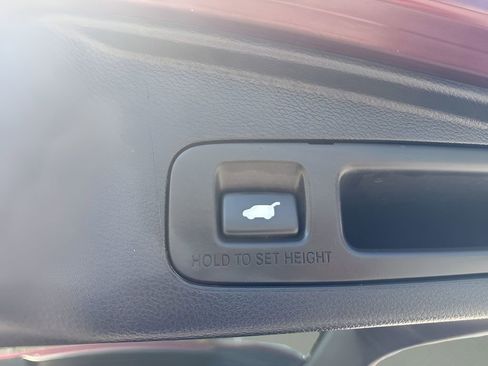 Used 2019 Honda CR-V Touring image 30