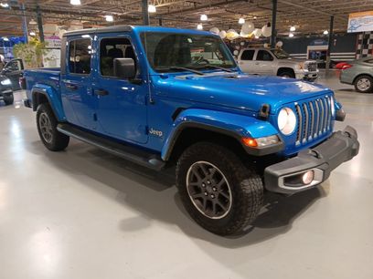 Used 2022 Jeep Gladiator Overland w/ Popular Equipment Package