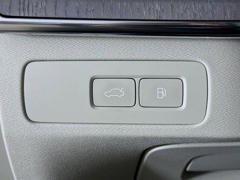 New 2026 Volvo XC90 T8 Ultra w/ Lounge Package AWD/4WD image 10