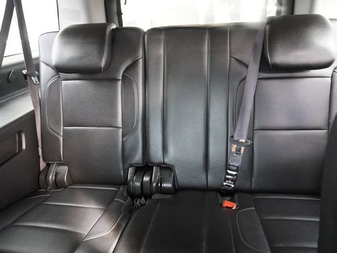 Used 2015 Chevrolet Suburban LTZ image 22