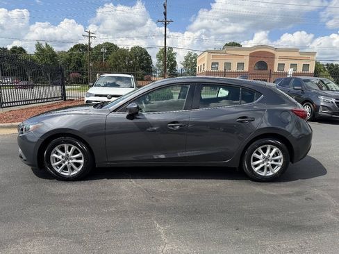 Used 2015 MAZDA MAZDA3 i Touring w/ Technology Package FWD image 8