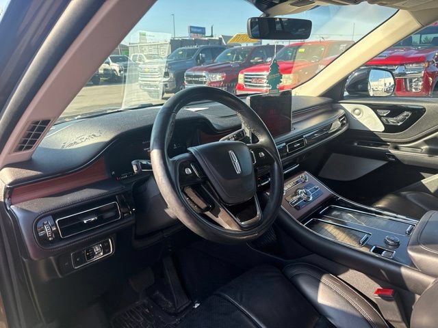 Used 2022 Lincoln Aviator Reserve w/ Equipment Group 201A AWD/4WD image 12