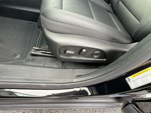 New 2026 Chevrolet Equinox LT w/ Convenience Package II image 14