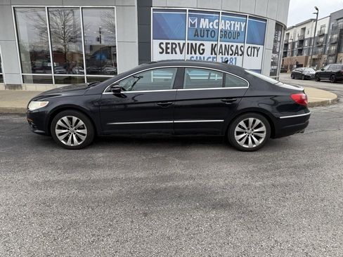 Used 2010 Volkswagen CC Sport image 2