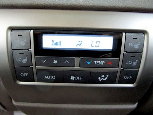Used 2018 Lexus GX 460 Premium w/ Premium Package AWD/4WD image 27