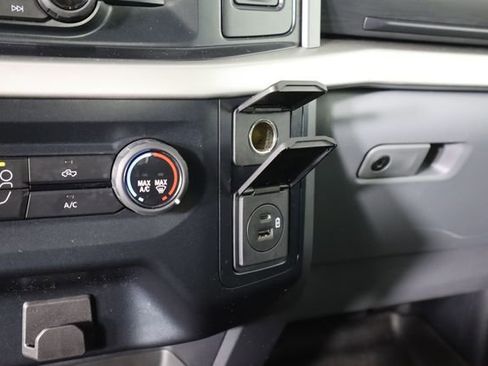 Used 2022 Ford F150 XLT image 45