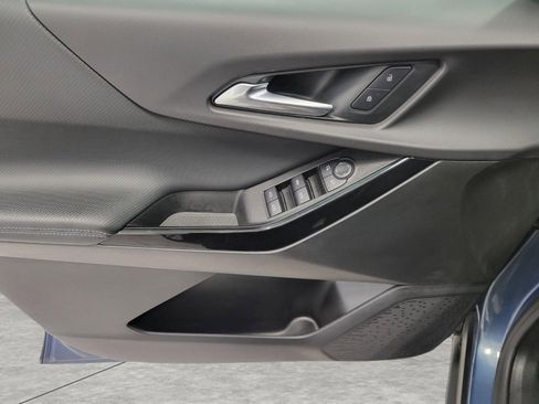 Used 2025 Chevrolet Equinox LT image 26