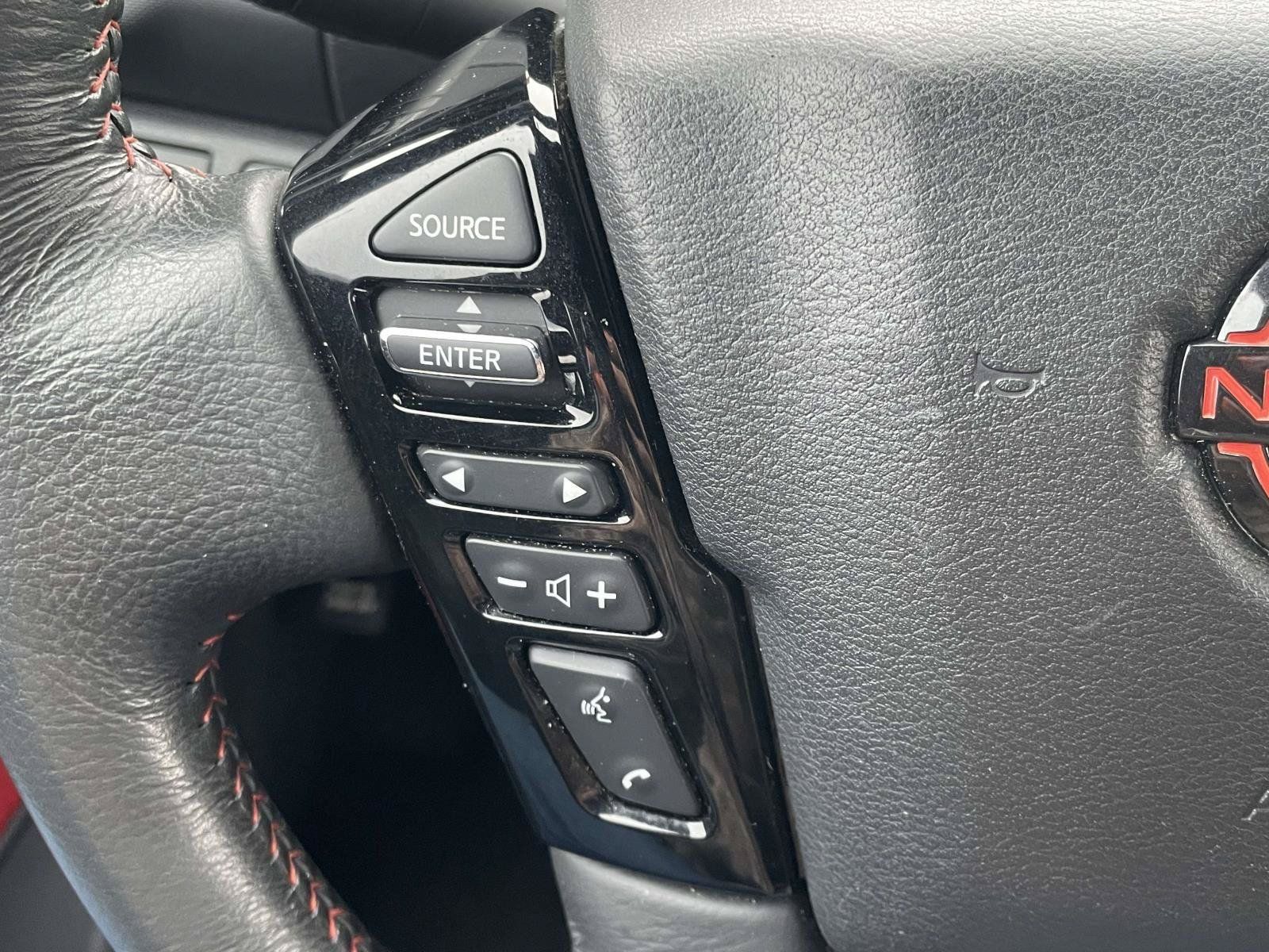 Used 2024 Nissan Frontier PRO-4X AWD/4WD image 13