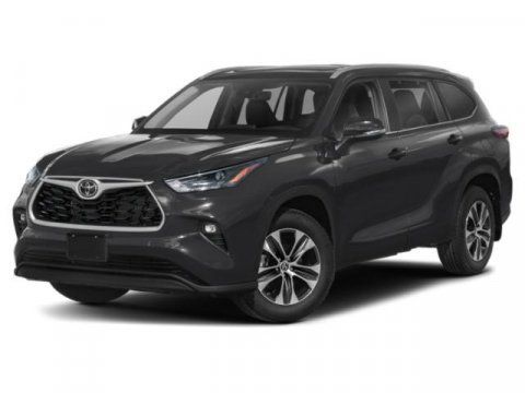 Used 2023 Toyota Highlander XLE FWD image 1
