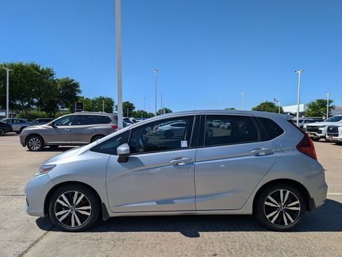 Used 2018 Honda Fit EX image 3