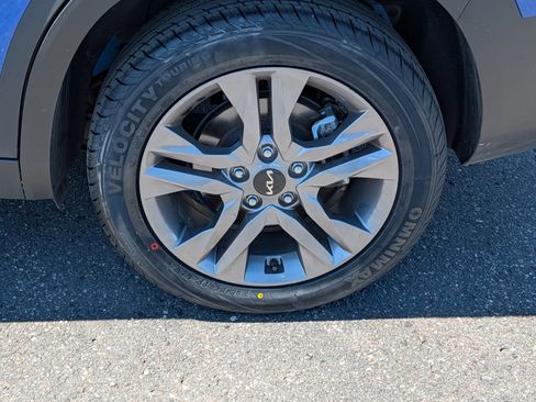 Certified 2022 Kia Seltos LX AWD/4WD image 5