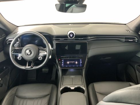 Used 2023 Maserati Grecale Modena image 23