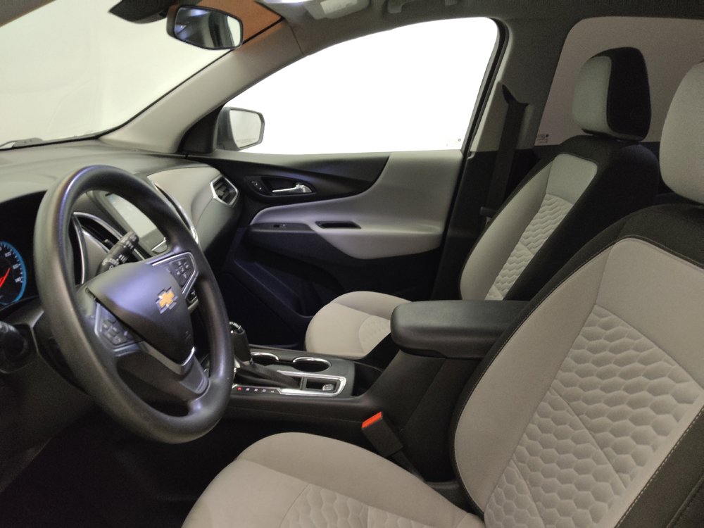 Used 2018 Chevrolet Equinox LS FWD image 17
