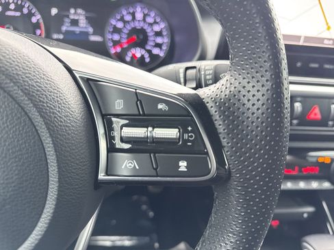 Used 2023 Kia Forte GT-Line w/ GT-Line Premium Package image 17