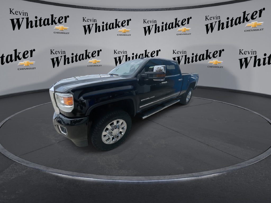 Certified 2015 GMC Sierra 2500 Denali w/ Duramax Plus Package AWD/4WD image 4
