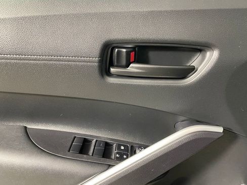 Used 2024 Toyota Corolla Cross LE image 22