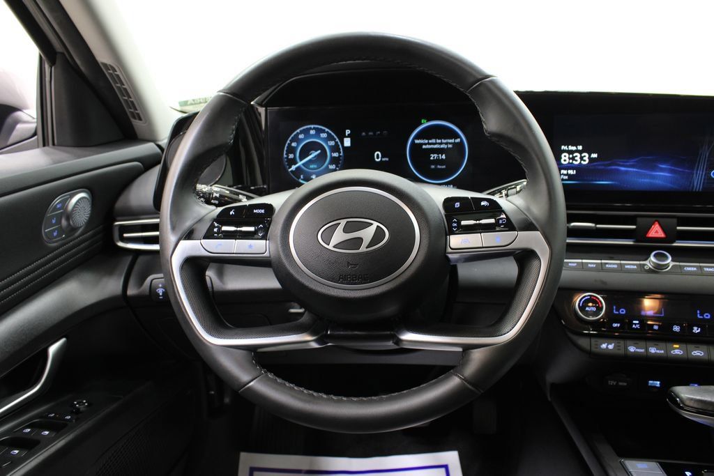 Used 2024 Hyundai Elantra Limited FWD image 24