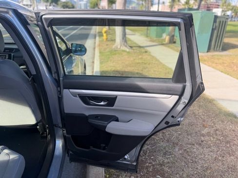 Used 2017 Honda CR-V LX image 14