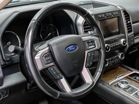 Used 2020 Ford Expedition Platinum image 31
