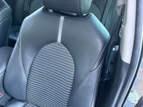 Used 2023 Toyota Camry SE FWD image 10