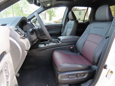 New 2026 Honda Ridgeline Black Edition image 12