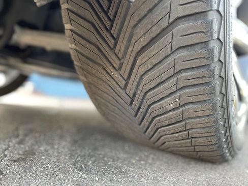 Used 2015 Cadillac Escalade ESV Premium image 19