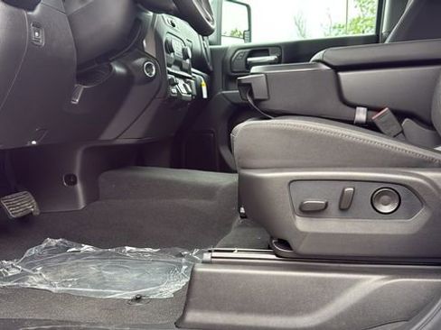 New 2026 Chevrolet Silverado 2500 Custom w/ Custom Convenience Package AWD/4WD image 12