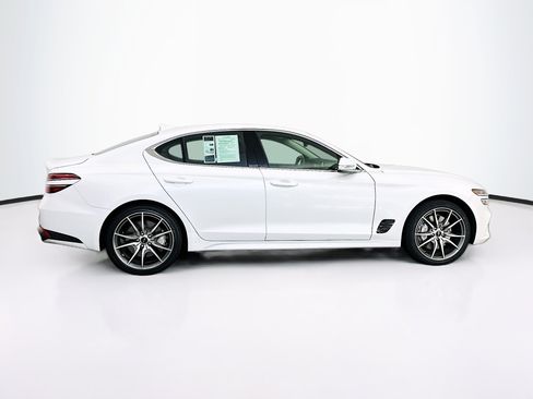 Used 2025 Genesis G70 2.5T AWD/4WD image 10