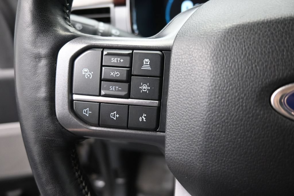 Used 2023 Ford F150 Lariat AWD/4WD image 6