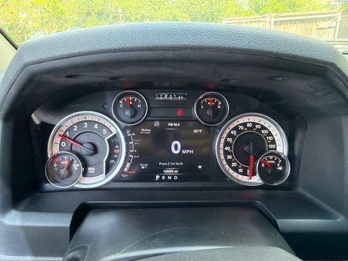 Used 2015 RAM 1500 Big Horn AWD/4WD image 9