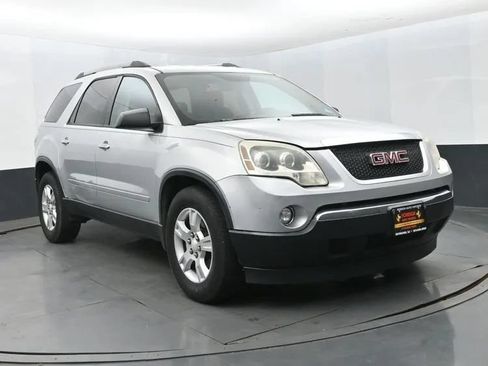 Used 2010 GMC Acadia SLE FWD image 2