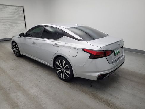Used 2019 Nissan Altima 2.5 SR FWD image 3