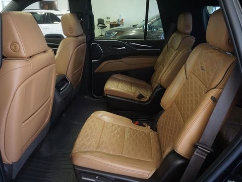 Used 2022 Cadillac Escalade Sport AWD/4WD image 22