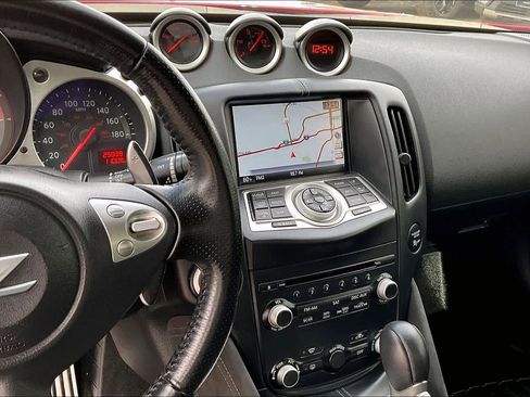 Used 2019 Nissan 370Z Touring Sport image 6