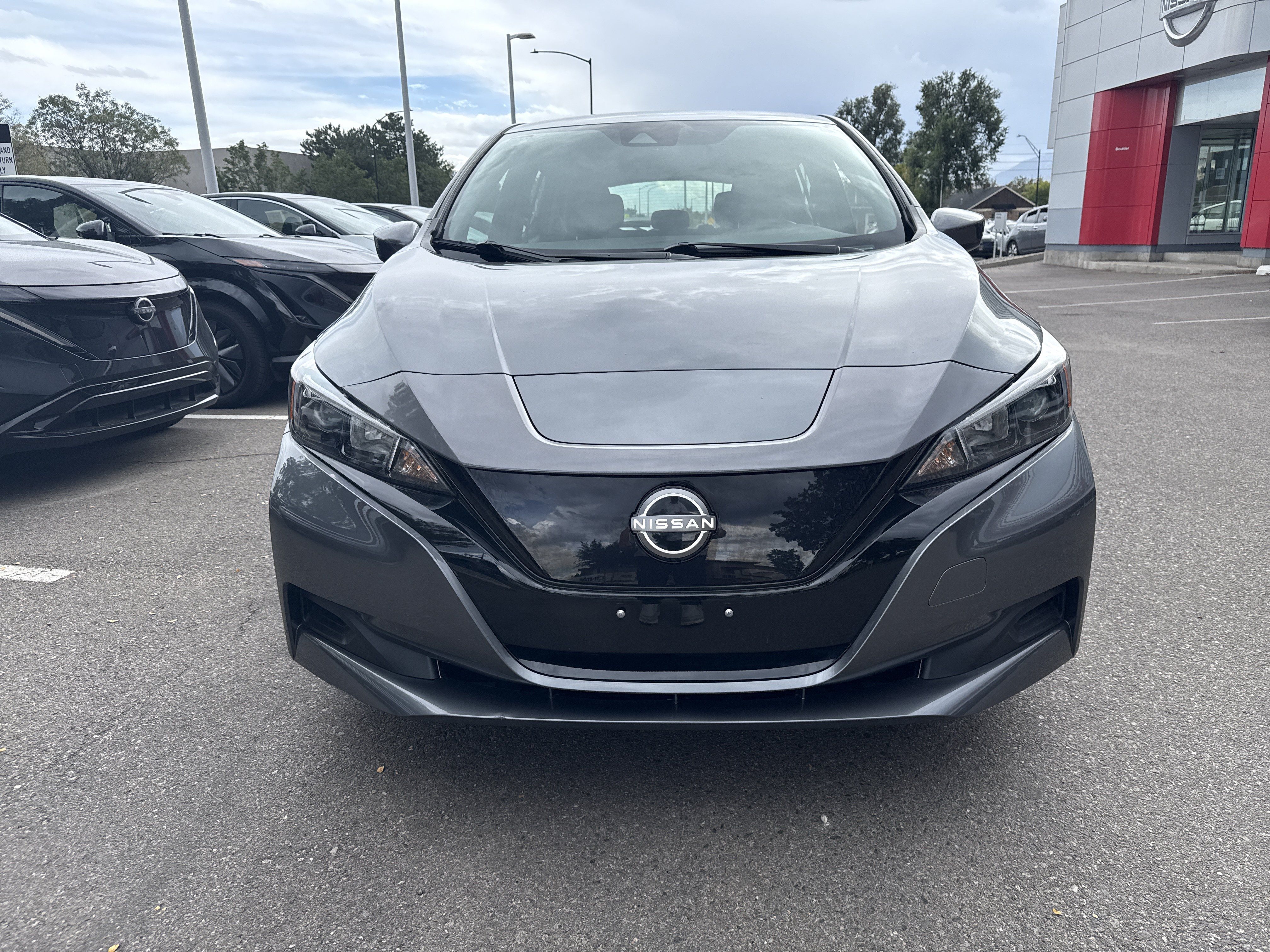Certified 2025 Nissan Leaf S FWD image 4