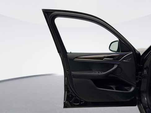 Used 2022 BMW X3 xDrive30i w/ Convenience Package image 9