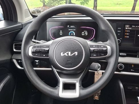 Certified 2024 Kia Sportage LX AWD/4WD image 8