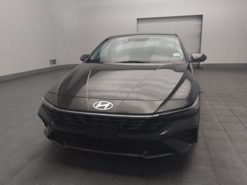 Used 2025 Hyundai Elantra SE FWD image 15