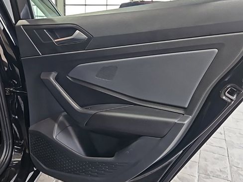 Used 2025 Volkswagen Jetta SEL image 15