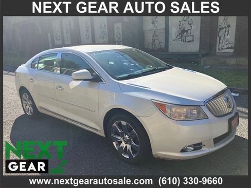 Used 2010 Buick LaCrosse CXL image 2