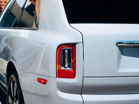 Used 2023 Rolls-Royce Cullinan AWD/4WD image 26