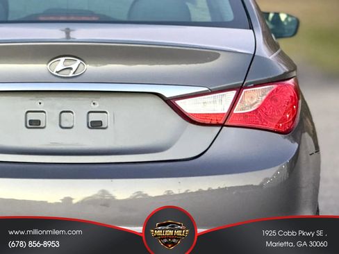 Used 2013 Hyundai Sonata SE FWD image 14