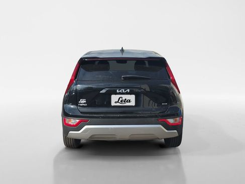 Used 2024 Kia Niro LX FWD image 5