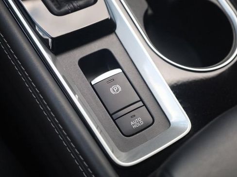 Certified 2023 Nissan Altima 2.5 SV w/ SV Premium Package AWD/4WD image 18