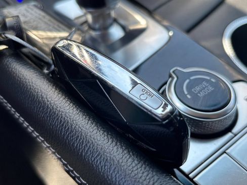 Used 2025 Genesis G70 2.5T RWD image 25