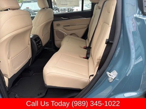 New 2026 Jeep Grand Cherokee Limited w/ Trailer Tow Package AWD/4WD image 28