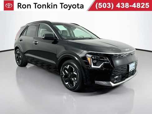 Used 2024 Kia Niro Wave FWD image 1