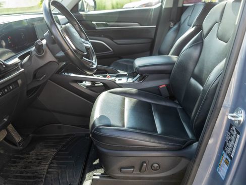 Used 2024 Kia Telluride S w/ S Sunroof Package AWD/4WD image 12