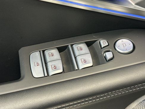 Used 2023 BMW XM AWD/4WD image 13