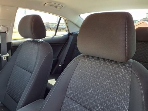 Used 2023 Kia Rio S image 17